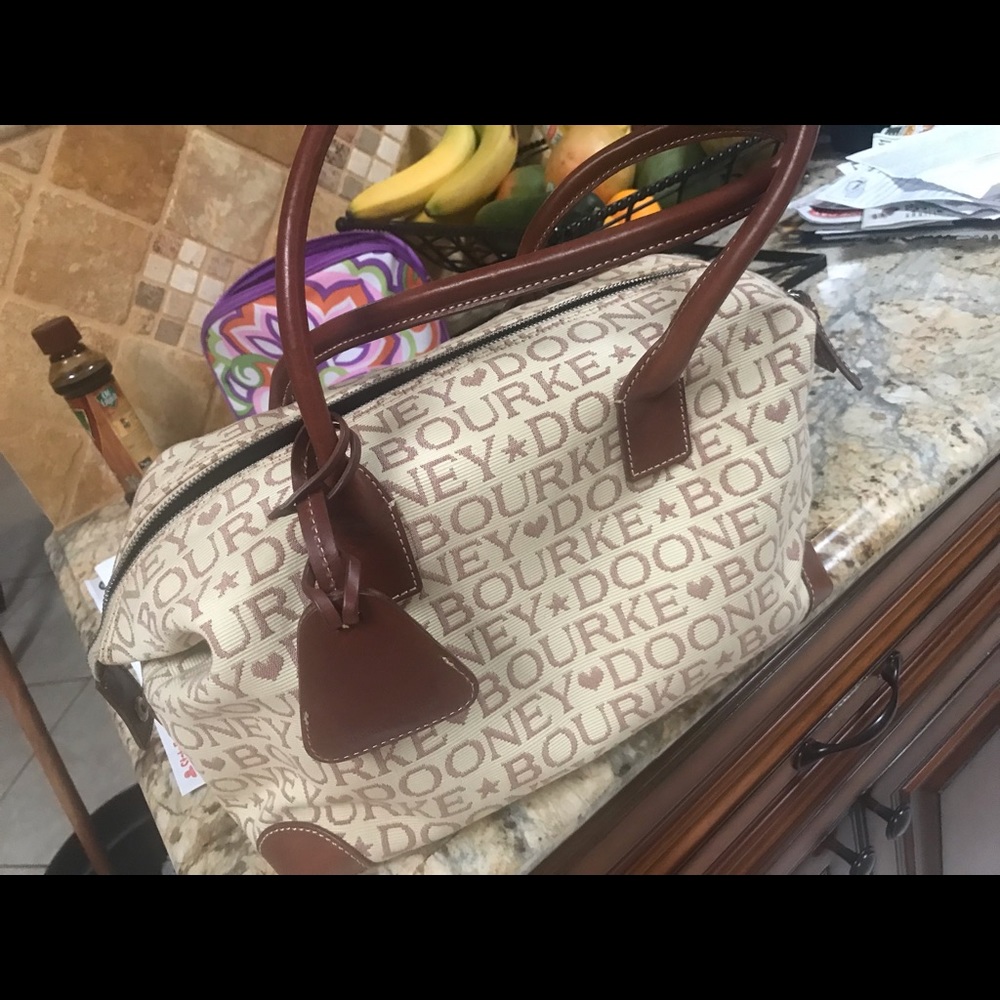 D&B brand new purse